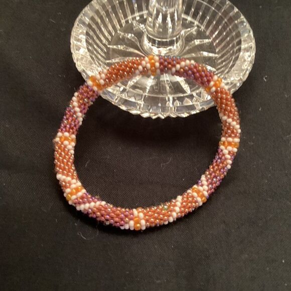 Beaded Bangle Bracelet in Corals and White - Picture 4 of 5